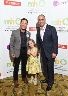 Gary Chaplin Theo Paphitis - Charity Award Win